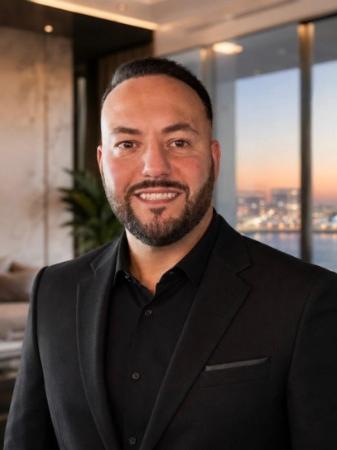 Photo of Sean Khaznadar