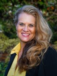 Photo of Kristin Garnett