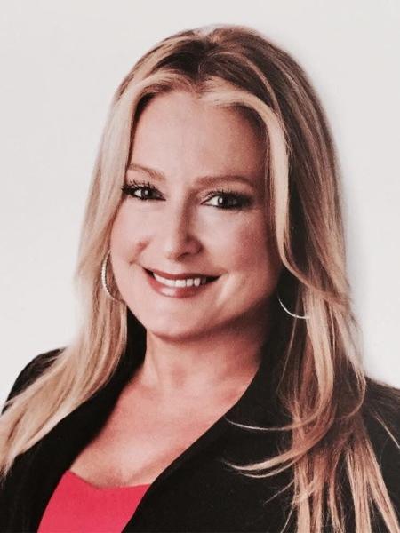 Photo of Gina Viscomi