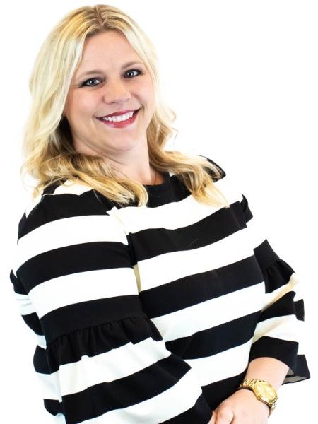 Photo of Lauren Tarzwell