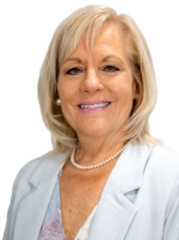 Photo of Lyn Lacharite