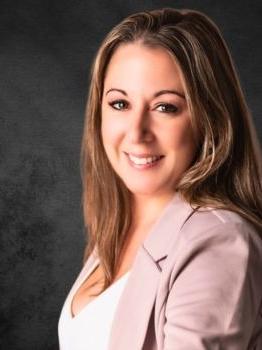 Photo of Amy St. Laurent