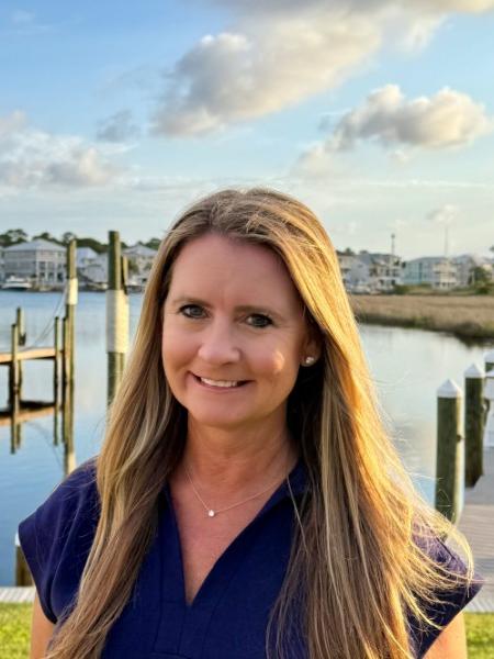 Photo of Jennifer Peterson