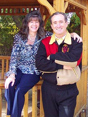 Photo of Scott and Lisa Foster